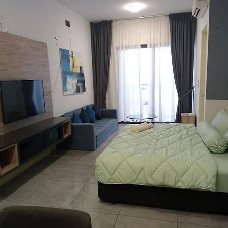 Homestay Shah Rizki At Imperio With Swimming Pool Muslim Friendly Malakka Dış mekan fotoğraf