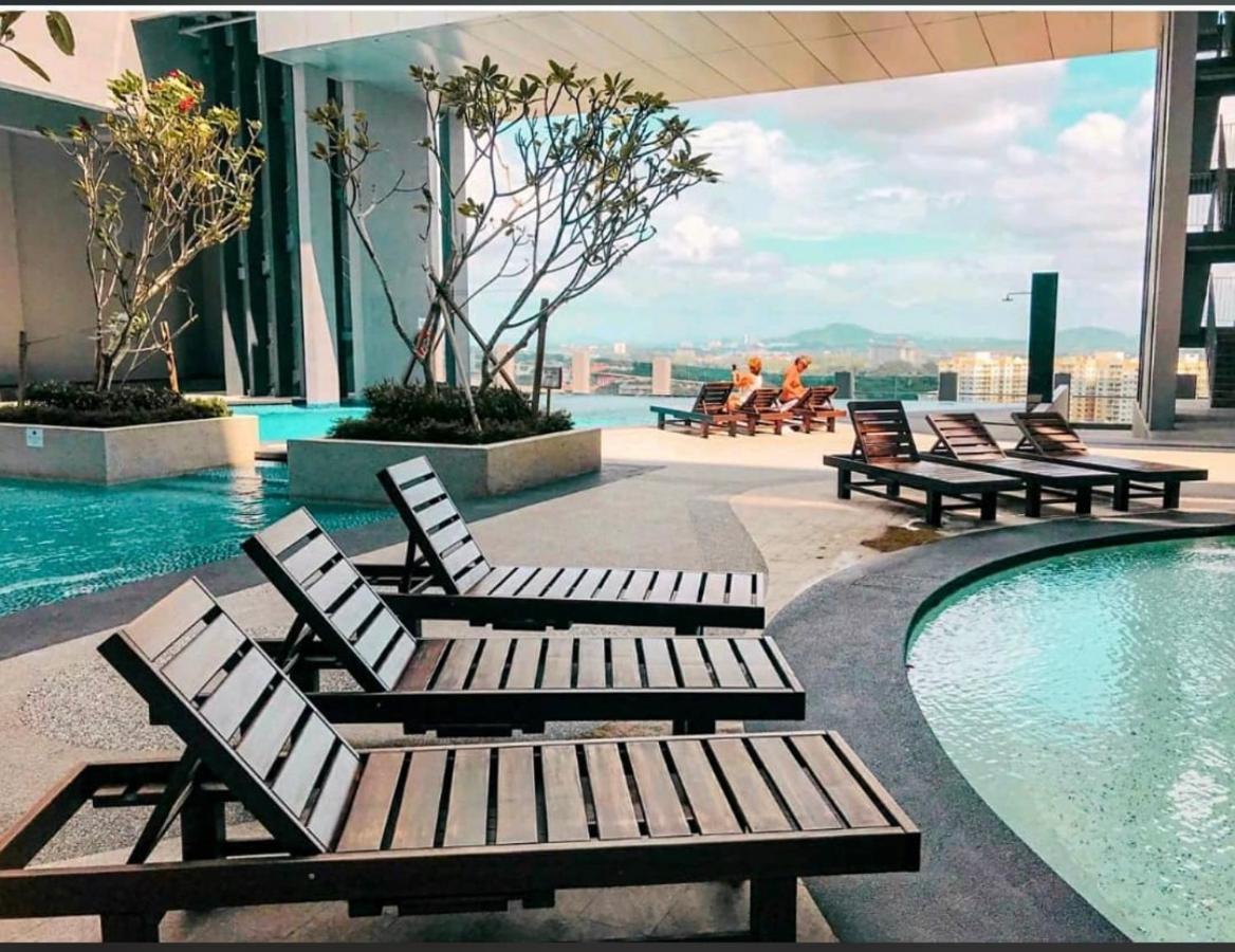 Homestay Shah Rizki At Imperio With Swimming Pool Muslim Friendly Malakka Dış mekan fotoğraf